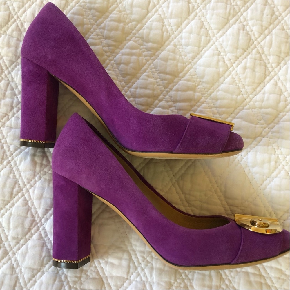 Salvatore Ferragamo Purple Heels with Gold Accents EUC - Picture 4 of 16